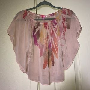 Pink blouse with feather pattern & flowy sleeves